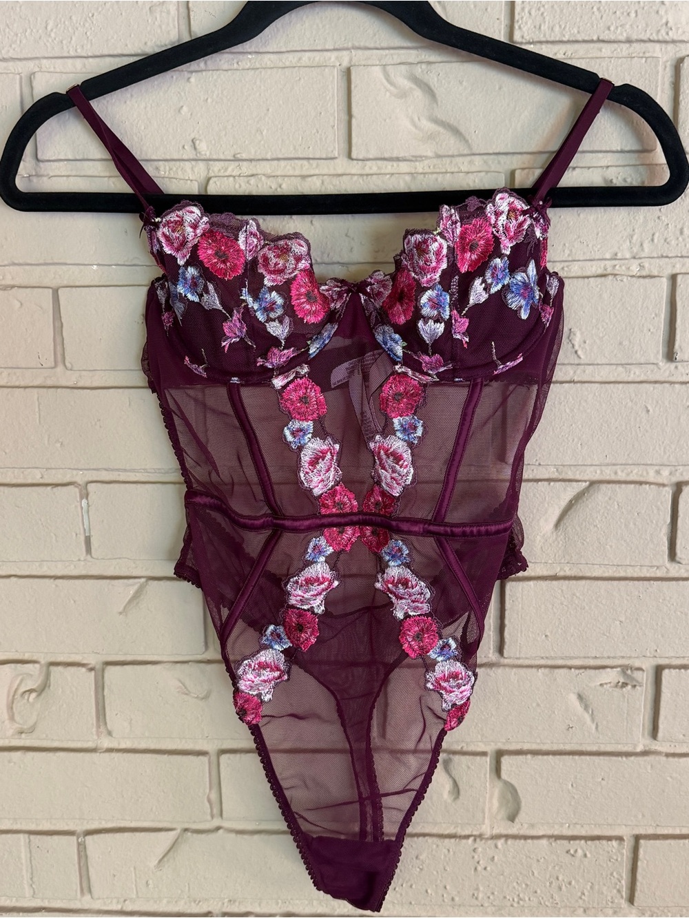 VICTORIAS SECRET Sheer Lace Floral Embroidered Teddy Bodysuit Thong Maroon S